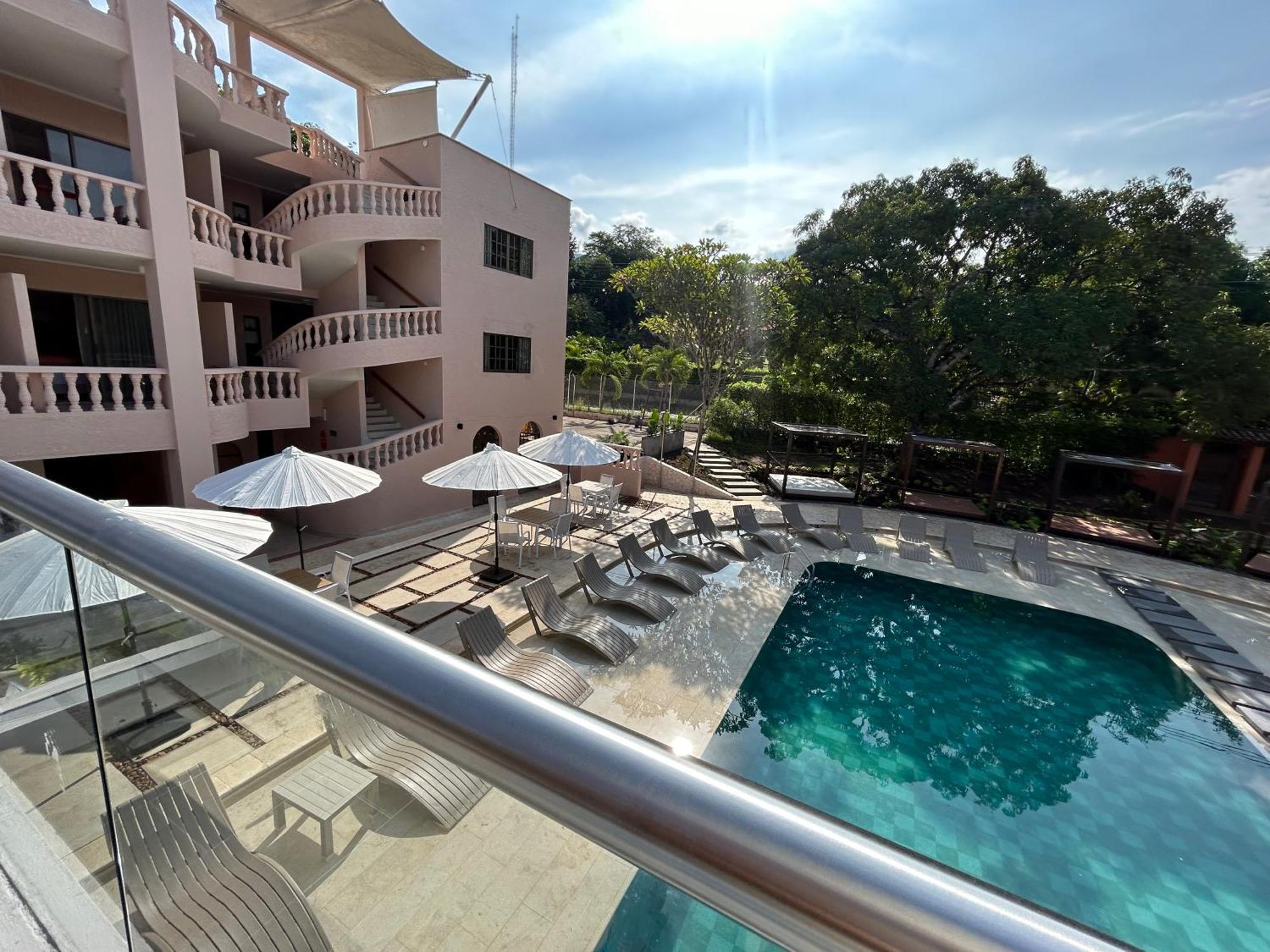 Del Tropico Hotel Sopetran Bagian luar foto