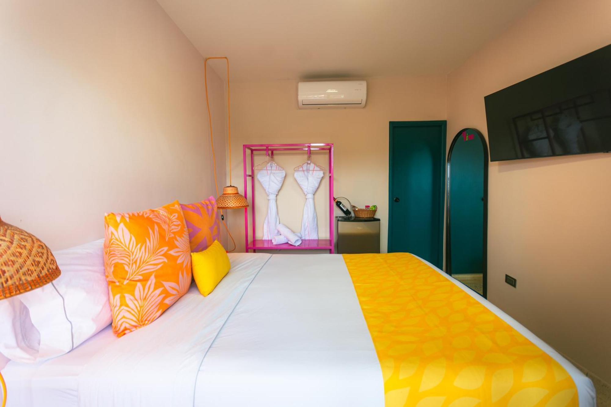 Del Tropico Hotel Sopetran Ruang foto
